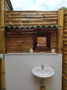Valle Luna tesisinde bir banyo