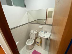 Ein Badezimmer in der Unterkunft ACÉRCATE Aparts & Parking - SAN MIGUEL