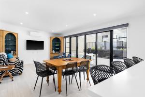 Gallery image of Deco Beach Luxury Apartments in Port Lincoln