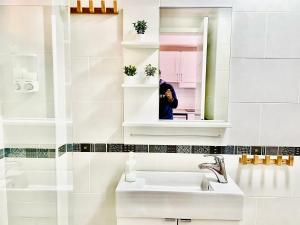 Kúpeľňa v ubytovaní LUXURY SUITES MINERVA beach
