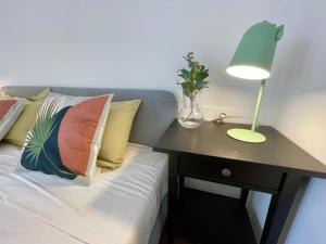 Posteľ alebo postele v izbe v ubytovaní GATU PREMIUM Villa Galeona, con terraza chillout privada