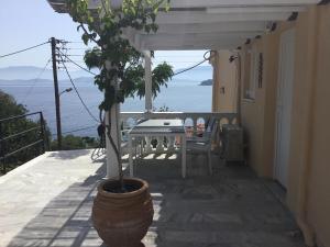 Fotografie z fotogalerie ubytování Corfu island apartment in KASSIOPI by seaside v destinaci Kassiopi