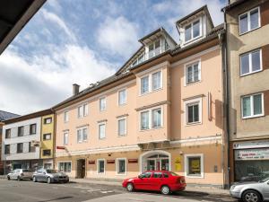 Budynek, w którym mieści się aparthotel