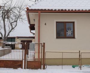 Fotografia z galérie ubytovania Dúbravská chalupa Nella v destinácii Dúbrava