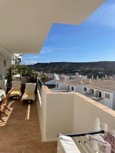 En balkon eller terrasse på Superbe appartement vue sur mer à 180° Luz