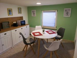 Kuchyň nebo kuchyňský kout v ubytování Ferienwohnung Alte Schmiede + 4 fotografie