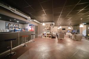 The lounge or bar area at AquaClub GRIFID Hotel Bolero - Ultra All Inclusive & Private Beach