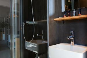 Un baño de Kare No Apartments by Sitges Group