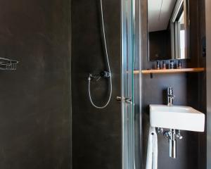 Un baño de Kare No Apartments by Sitges Group
