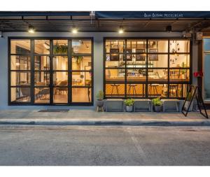 Fotografie z fotogalerie ubytování Siam Subway Hostel and Café v destinaci Bangkok