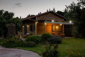 Fotografia z galérie ubytovania Dreamy Wooden Cottage Lixouri v destinácii Lixouri