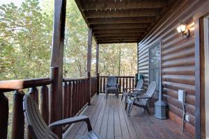 Gallery image of Sleepy Willow Cabin in Sevierville