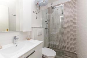 Kúpeľňa v ubytovaní Apartments Tina + 35 fotografií