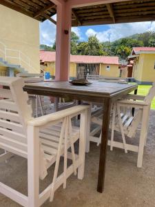 Gallery image of Little Shaw park guest house in Ocho Rios
