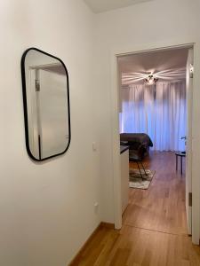 Galeriebild der Unterkunft Studio Stevie Nicks I Workplace I 24in Screen I Kitchen I PS4 in Offenbach