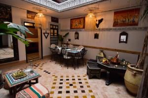 Riad Vis Ta Vie的休息区
