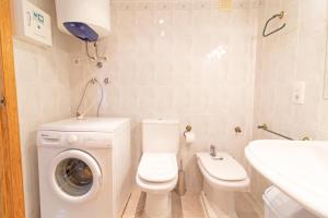 Kúpeľňa v ubytovaní Global Properties, Apartamento 2 dormitorios en Canet d'en Berenguer