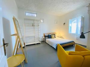 A bed or beds in a room at Via Marina