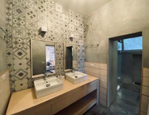 A bathroom at Via Marina