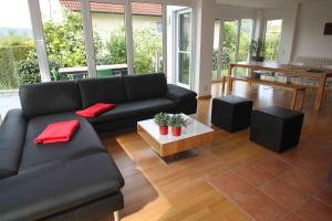 A seating area at Ferienhaus Sonnenhaus