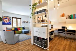 A seating area at Family House
