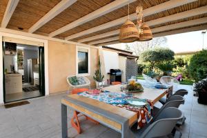 A seating area at Family House