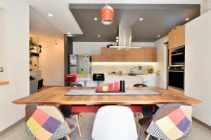 A kitchen or kitchenette at Family House