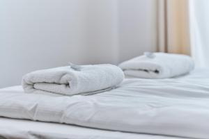 Posteľ alebo postele v izbe v ubytovaní Apartment Krakowska 39 with AC & PARKING & LOGGIA Wrocław by Noclegi Renters