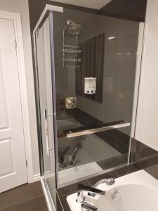 Fotografie z fotogalerie ubytování Dans Les Bras de Memphré v destinaci Magog-Orford + 36 fotografií