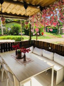 Zahrada ubytování Hostel Ilha do Amor + 14 fotografií