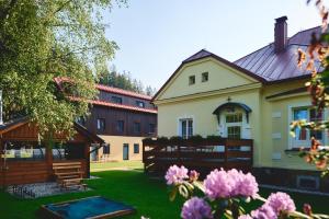 Zahrada ubytování Stodola na Bílé