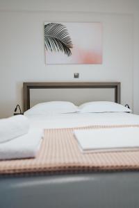 Postel nebo postele na pokoji v ubytování Sivota luxury collection