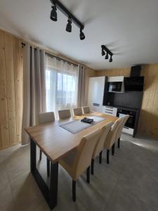 Fotografie z fotogalerie ubytování Apartament z widokiem na panoramę Tatr "AppWidokowa9" v destinaci Gliczarów Górny