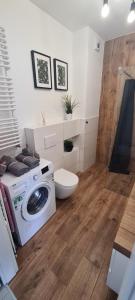 Kúpeľňa v ubytovaní 61 - Apartamenty Siedlce - Nowy apartament w centrum przy ul 3 Maja 51a