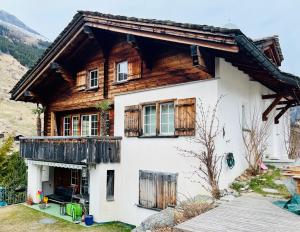 Nespecifikovaný výhled na hory nebo výhled na hory při pohledu z apartmánu