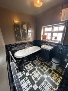 Koupelna v ubytování Stretton Cottage