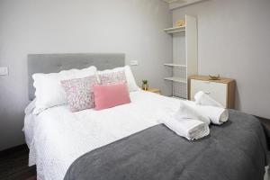 Postel nebo postele na pokoji v ubytování Casa de campo en Llanes para 8 personas