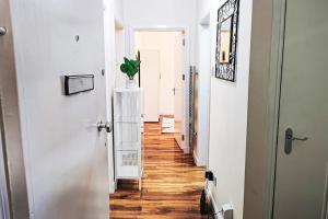 Phòng tắm tại Glasgow Southside: Cosy 2 Bedroom Apartment