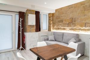 A seating area at 3Kabi