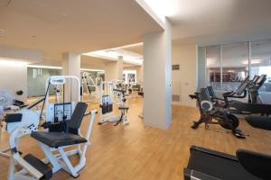 Fitness centrum a/nebo fitness zařízení v ubytování The Clyde Hotel