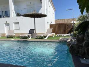 Basen w obiekcie Apartamento 4 Atlantico lub w pobliżu