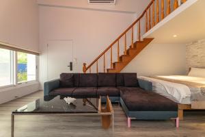 Χώρος καθιστικού στο 睡海邊包棟民宿 sleep on beach B&B