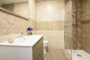 Łazienka w obiekcie Cerca de Picasso y la Merced, Apartamento renovado