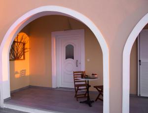 Fotografie z fotogalerie ubytování PITHOS MODERN APARTMENTS v destinaci Vóthon