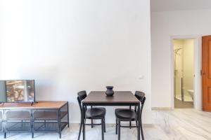 A seating area at LU&CIA THYSSEN CITY CENTER