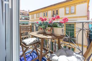 A balcony or terrace at LU&CIA THYSSEN CITY CENTER