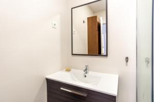 A bathroom at LU&CIA THYSSEN CITY CENTER