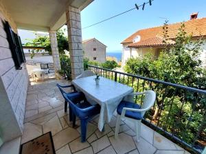 Balkón alebo terasa v ubytovaní Spacious apartment Ita - near beach (terrace, sea view)