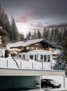 Planai Apartment mit Dachstein Blick v zime