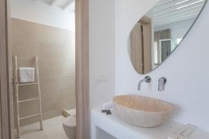 Foto dalla galleria di Mylos Suites a Mykonos Città